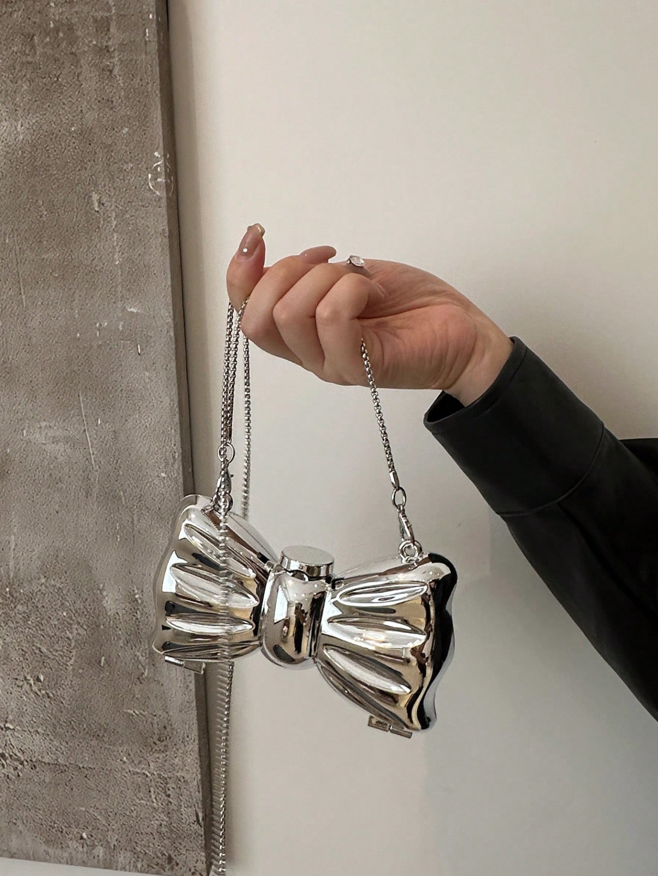 Pequeño bolso tipo clutch con  - Tie Clip Silver reseña y precio