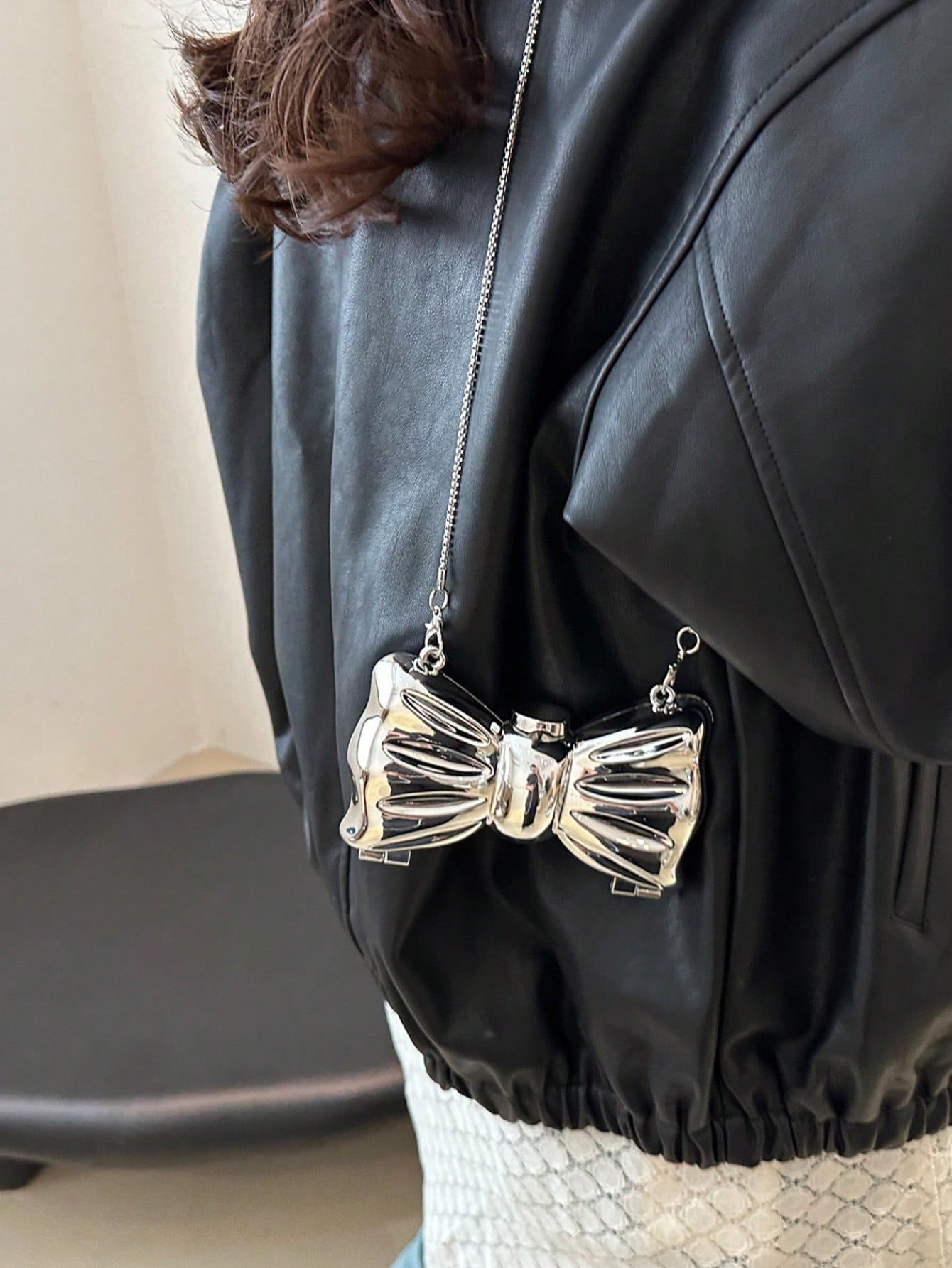 Pequeño bolso tipo clutch con  - Tie Clip Silver reseña y precio