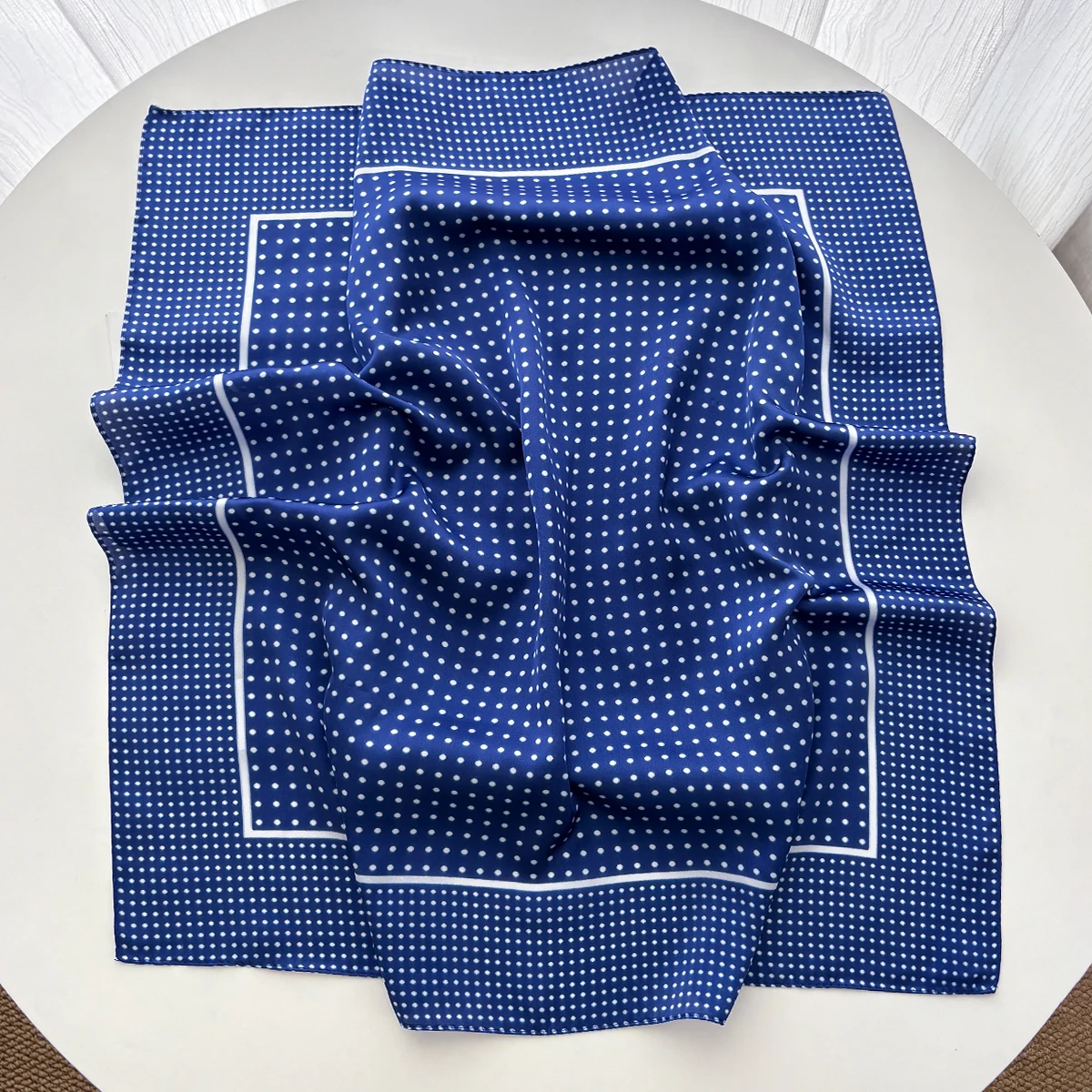 Pañuelo cuadrado de satén suav - Scarf Silk Square reseña y precio