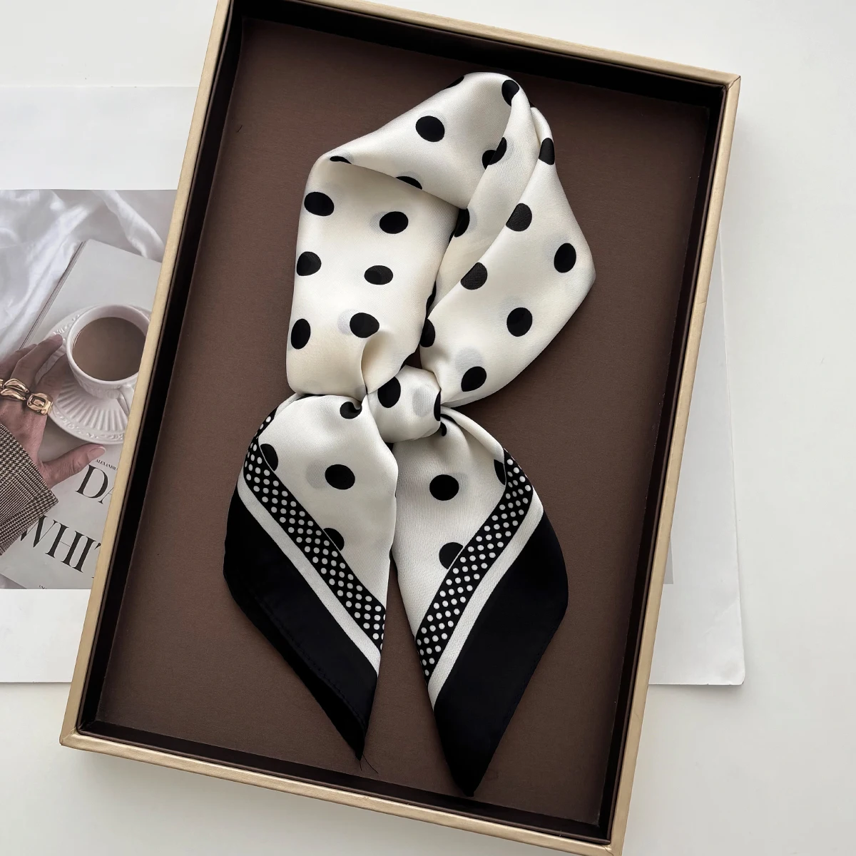Pañuelo cuadrado de satén suav - Scarf Silk Square reseña y precio